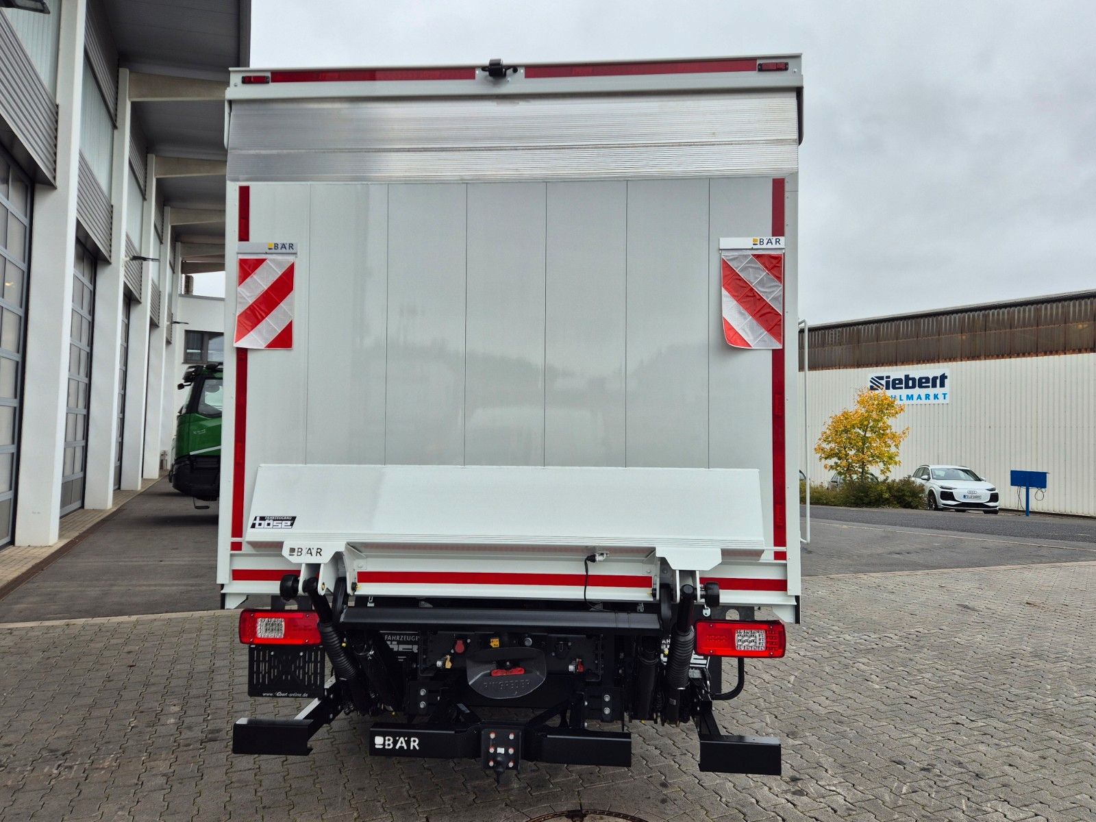 Fahrzeugabbildung Iveco Eurocargo ML160E28/FP Böse Schwenkwand LBW 2xAHK