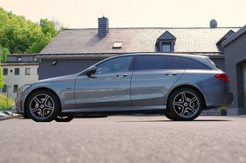 Mercedes-Benz C 300 e T AMG Line*Pano,Distronic+,Head-Up,360°