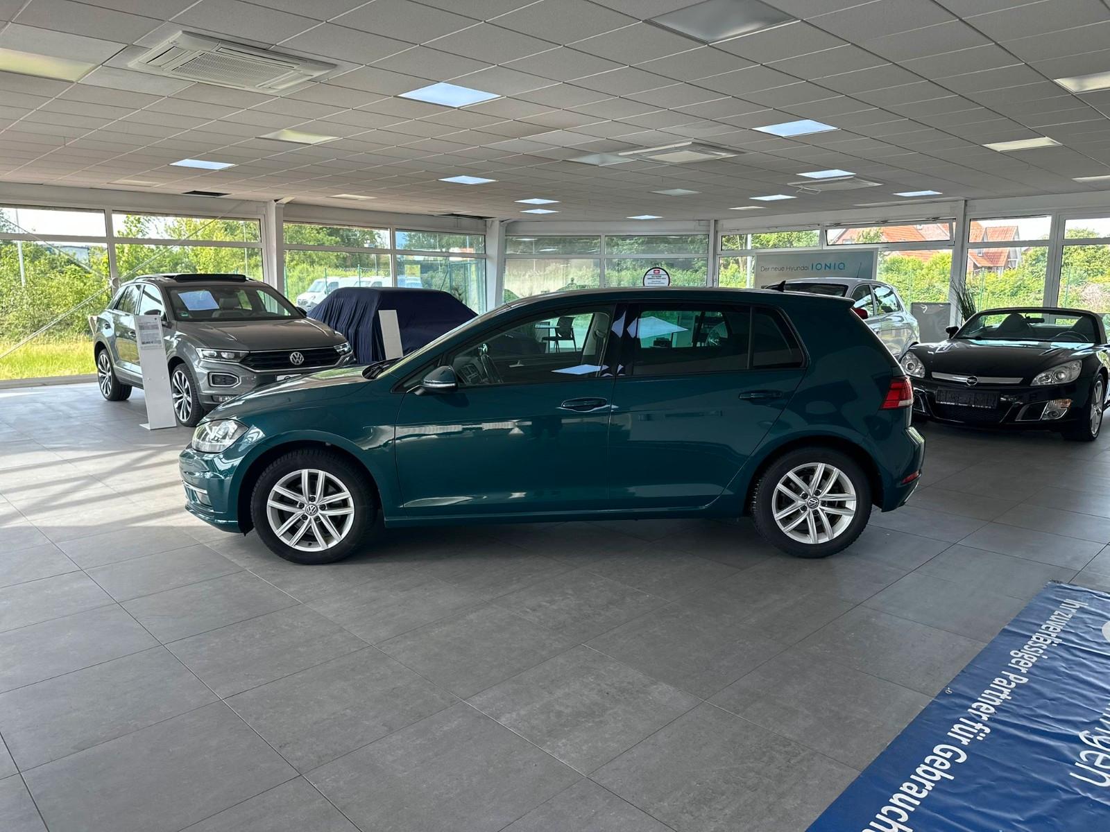 Volkswagen Golf VII BMT/Start-Stopp SHZ PDC NAVI AUTOMATIK
