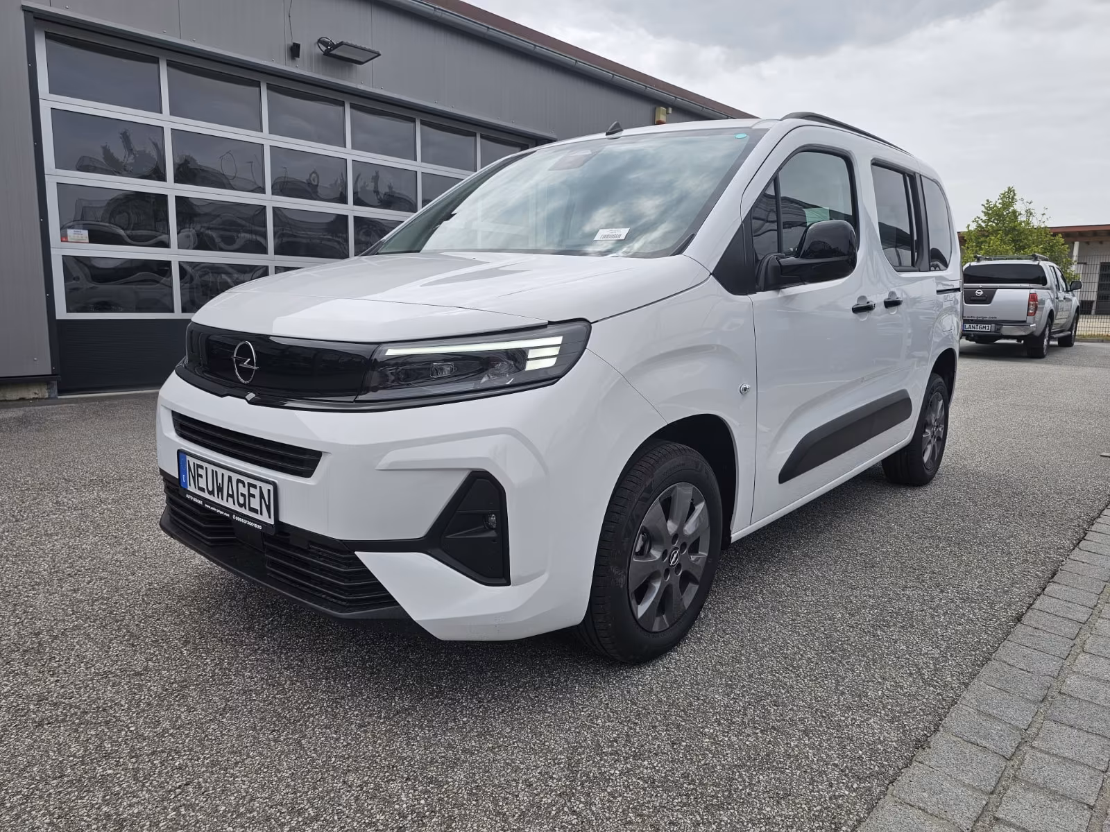 Opel Combo 1.5 Diesel Automatik Edition 5-Sitzer*PKW*