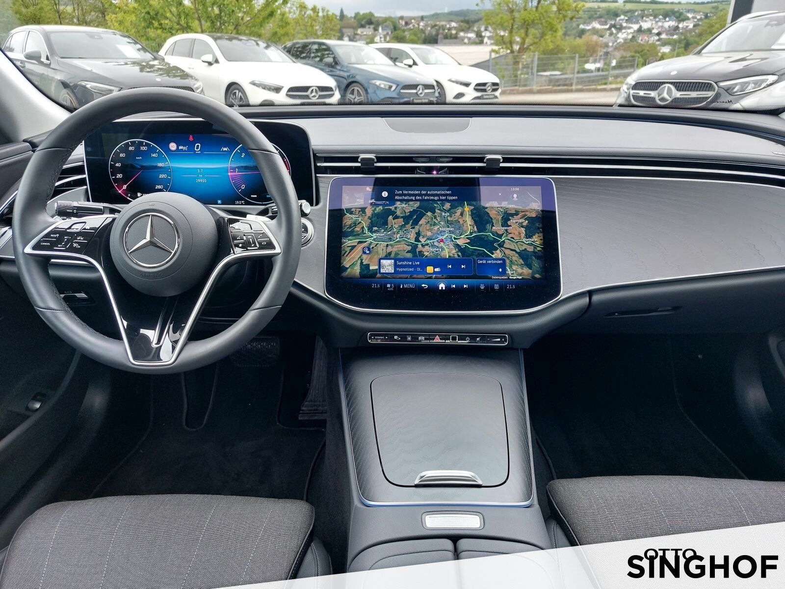 Fahrzeugabbildung Mercedes-Benz E 220 d Avantgarde +AHK+Digital LED+Standhg+360°