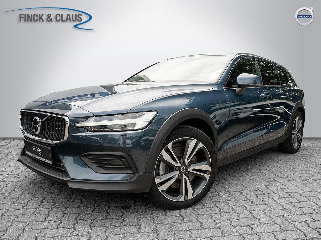 Volvo V60 Cross Country B5 AWD Ultimate 360° PANO HUD