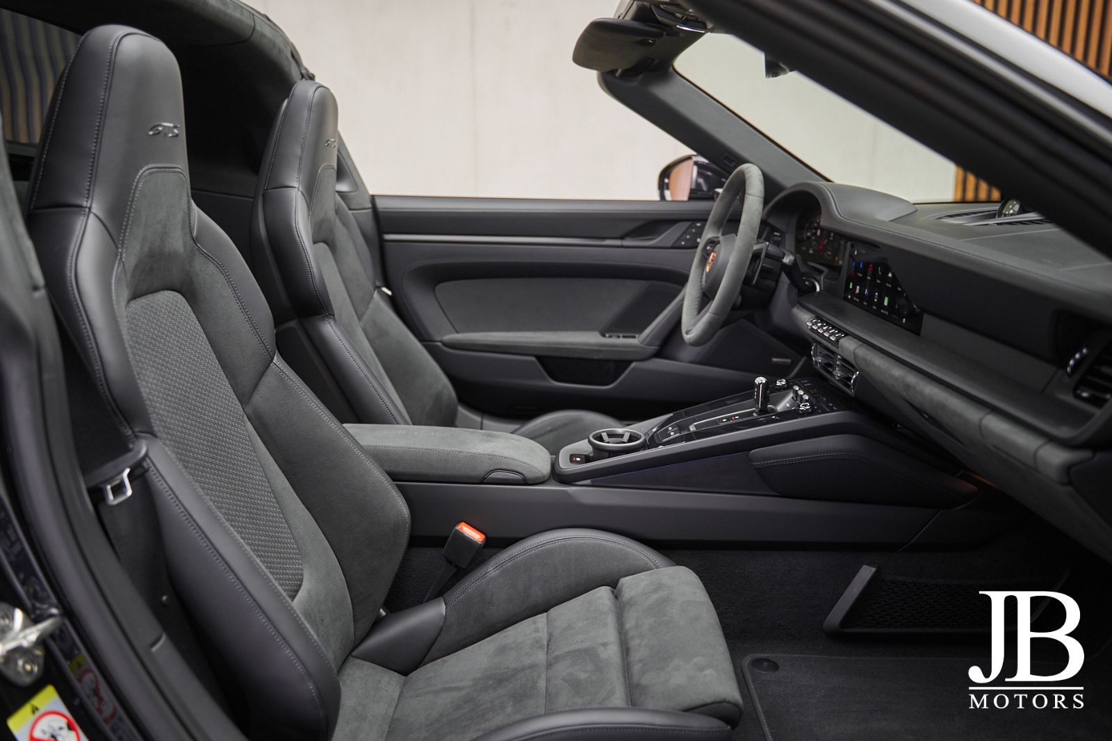 Fahrzeugabbildung Porsche 992.2 Targa 4 GTS Lift 360° BOSE 18-Wege LED