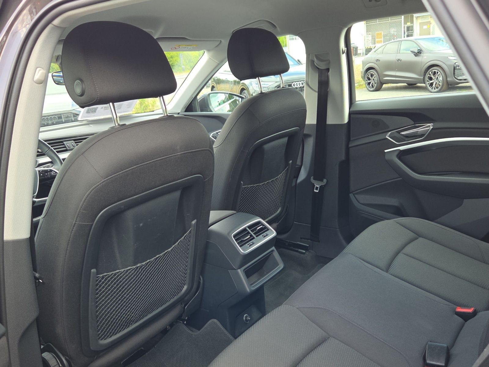 Audi Q8 e-tron - Bild 16