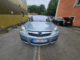 Opel Vectra 2.2 Cosmo / Anhänger Kupplung - Opel Vectra Gebrauchtwagen in Essen