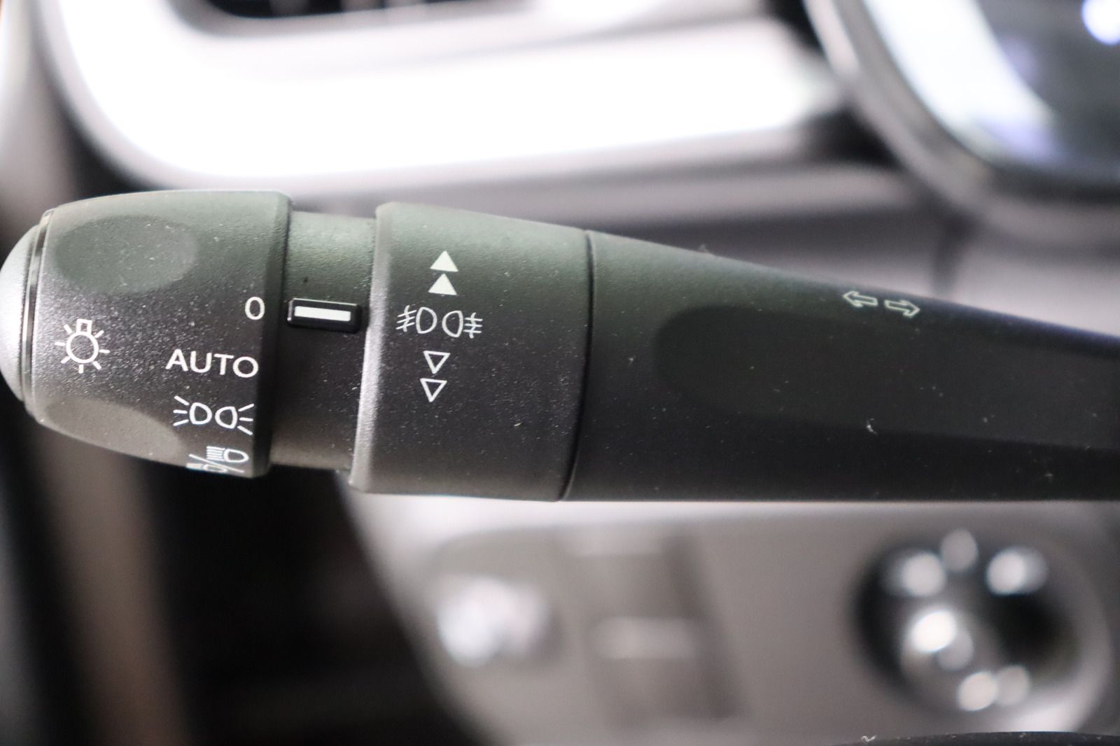 Fahrzeugabbildung Andere Citroën C3 1.2i Plus * Klimautom. * HU 08.2028