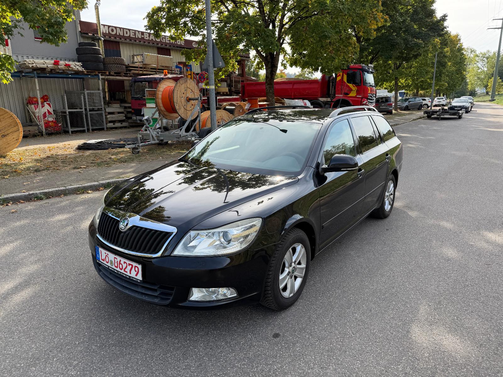 Skoda Octavia Combi 1.4 TSI *Navi*Steuerkette Neu*