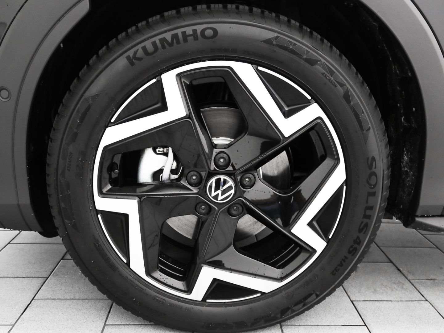 Volkswagen T-Roc R-Line 1.5 eTSI DSG IQ.Light Ganzjahresrei foto 3
