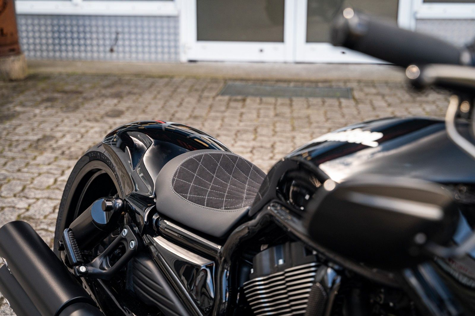 Fahrzeugabbildung Harley-Davidson VRSCDX Night Rod Special AIRRIDE 280 BadBoyCusto