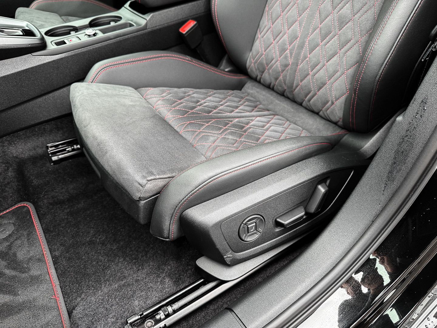 Audi A3 Sportback TFSIe 2x S line Black LED Navi Kom foto 18