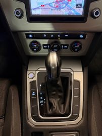 Volkswagen Passat - 6