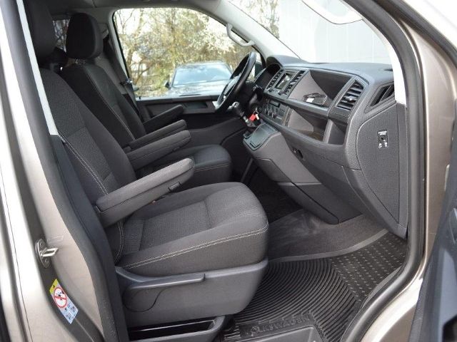 T6 Multivan 2.0 TSI EDITION/AHK/STAND-HZ/18-ZOLL