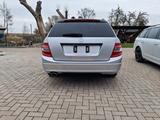 Mercedes-Benz 220 - gebrauchte Mercedes-Benz 220 aus dem Jahr 2010