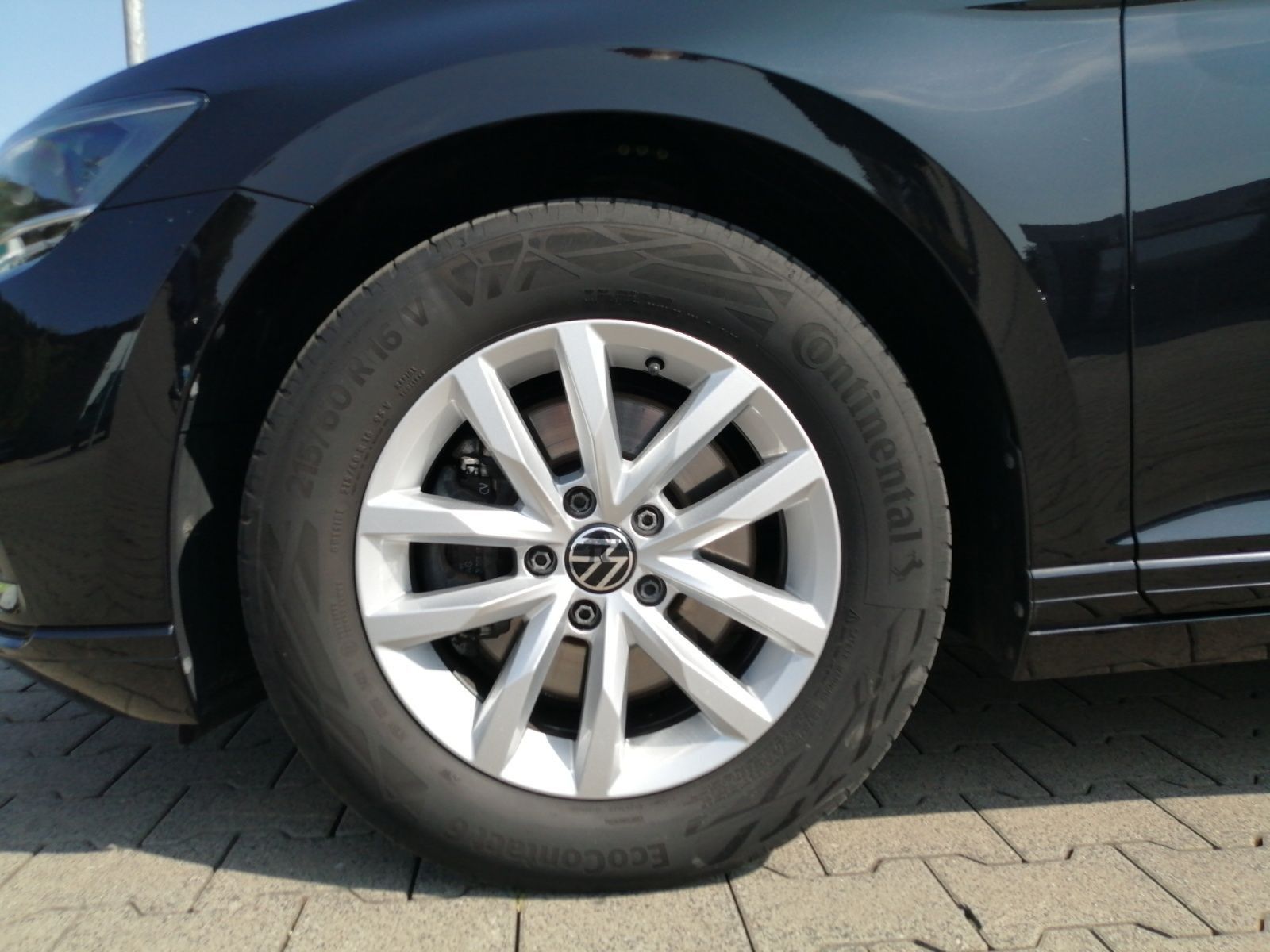 Volkswagen Passat Variant - Bild 10