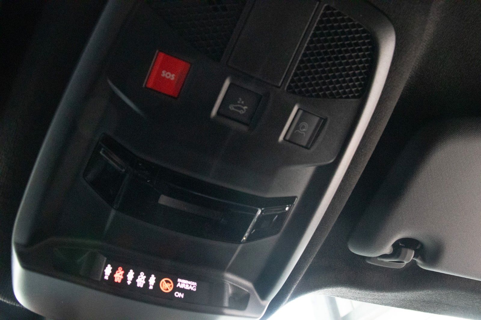 Fahrzeugabbildung Alfa Romeo Junior Ibrida 1.2 VGT 48V-Hybrid  Speciale