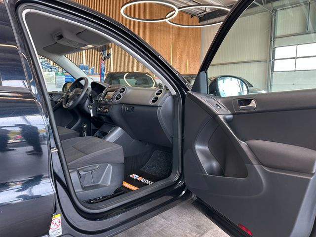 Volkswagen Tiguan *NAV*TEMPO*2-ZONEN*SitzHZ*PCD*TÜV 527*