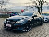 Mercedes-Benz E 250 E Coupe/LED/Shz/AHK - Mercedes-Benz E 250 in Frankfurt (Main)