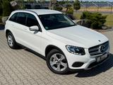 Mercedes-Benz GLC 220 d 4MATIC 2. HAND NAVI PDC ALU AHK - Mercedes-Benz GLC-Class in Leipzig