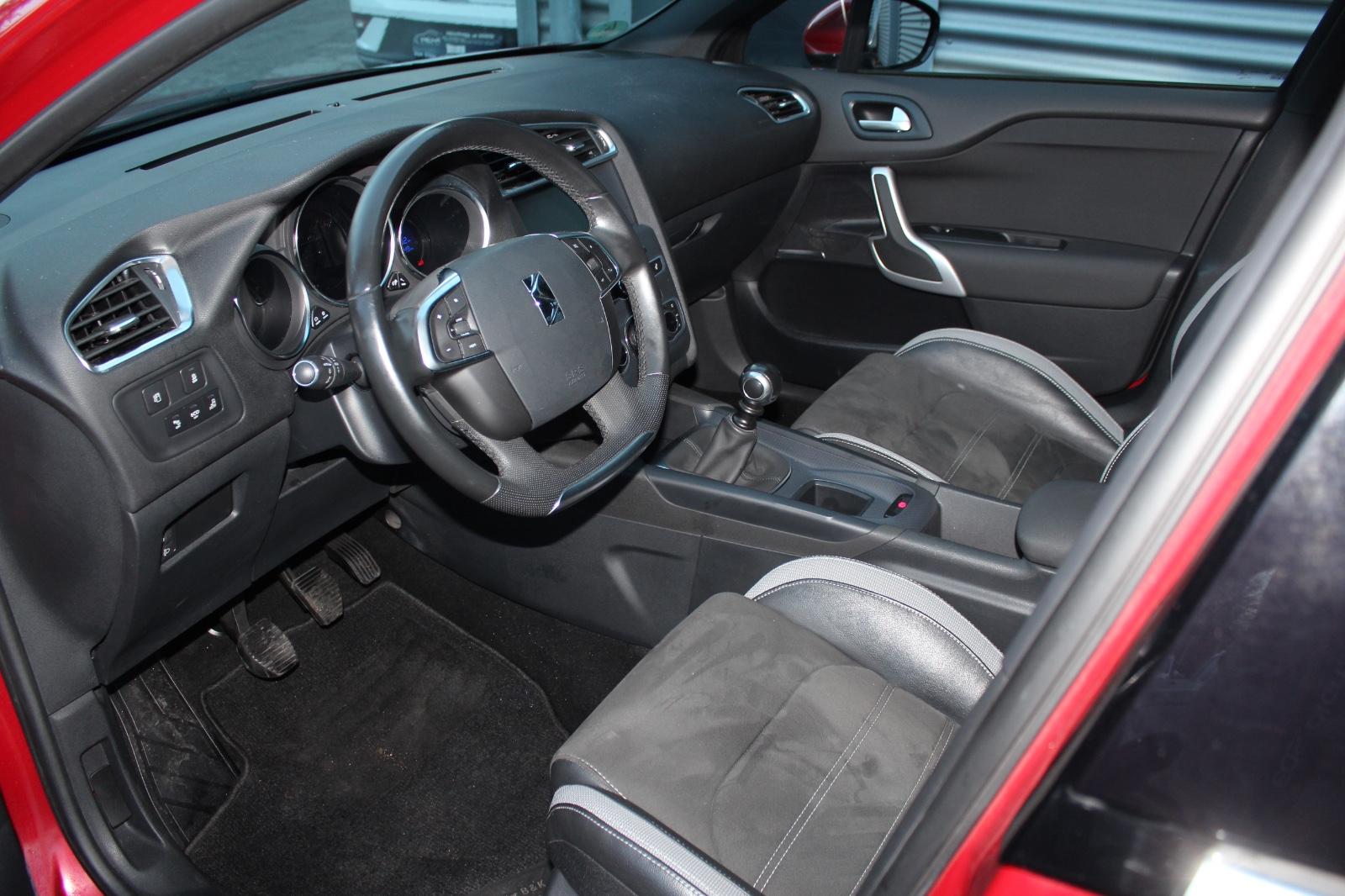 Citroën DS4 BlueHDI KLIMA NAVI 17.ZOLL ALU PDC 2.Hd