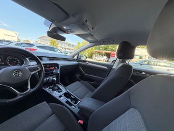 Volkswagen Passat Variant - 10