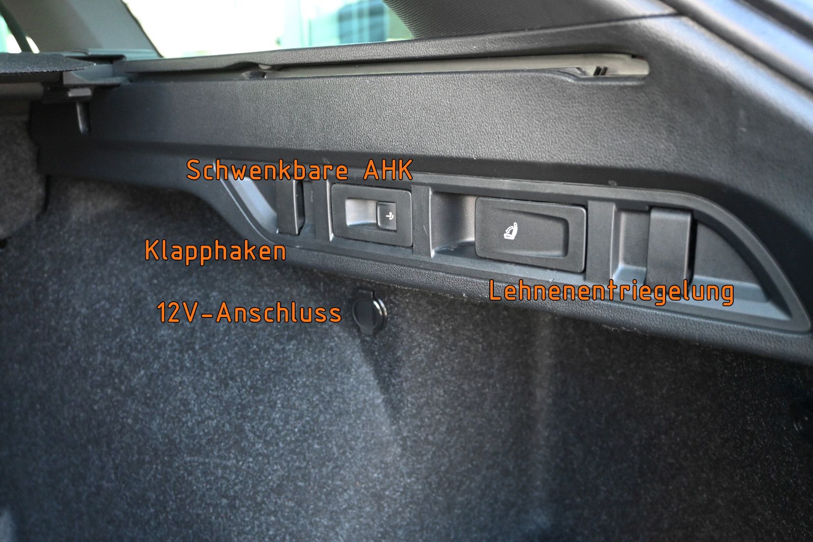 Fahrzeugabbildung SKODA Octavia 2.0 TDI DSG RS COMBI °ACC°AHK°HEAD-UP°