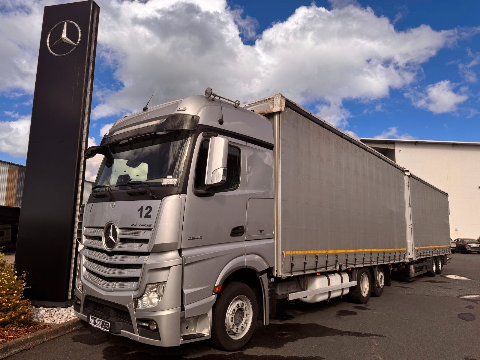 Fahrzeugabbildung Mercedes-Benz Actros 2545LnR 6x2 Retarder BigSpace PPC