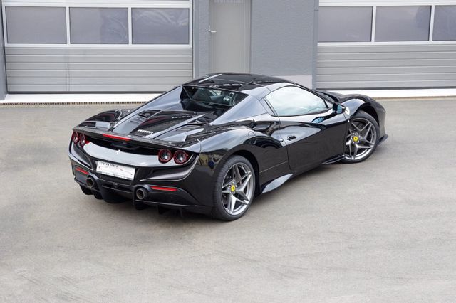 Ferrari F8 Spider*Lift,Racing-Seats,Carbon,JBL,Dt. Ausl.