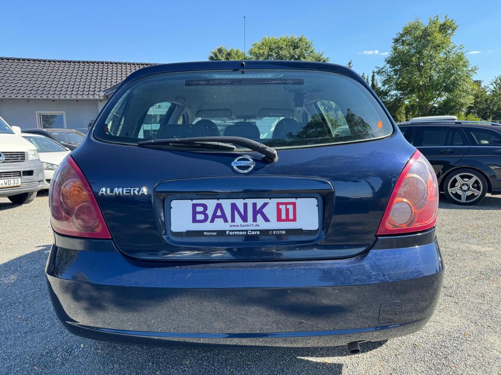 Nissan Almera