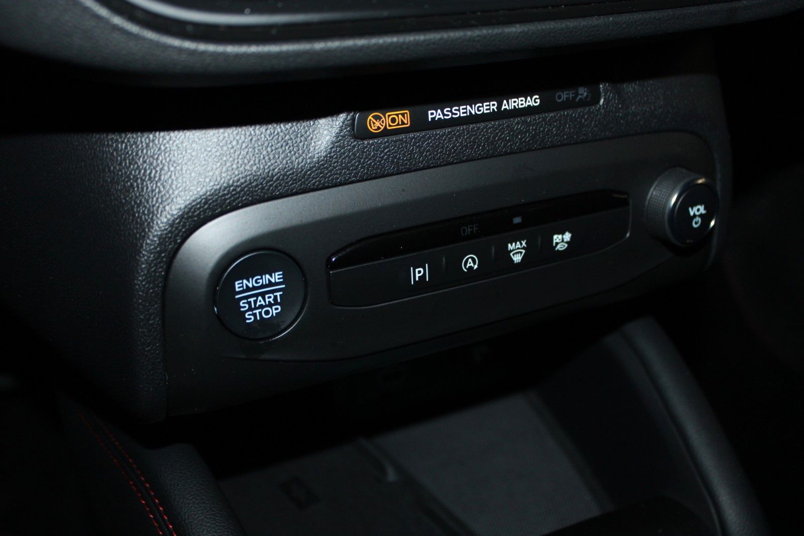 Fahrzeugabbildung Ford Focus ST-Line X Aut. LED ACC Leder Pano HUD Wint