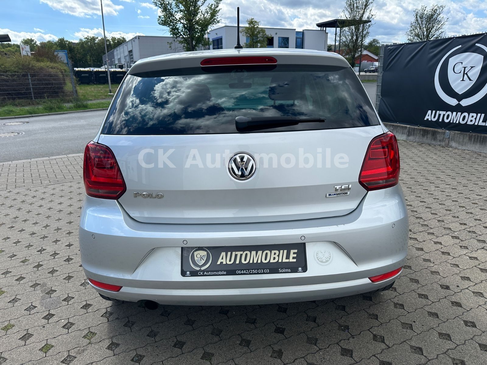 Fahrzeugabbildung Volkswagen Polo V Fresh 1.2 TSI DSG/Klimaanlage/SHZ/PDC