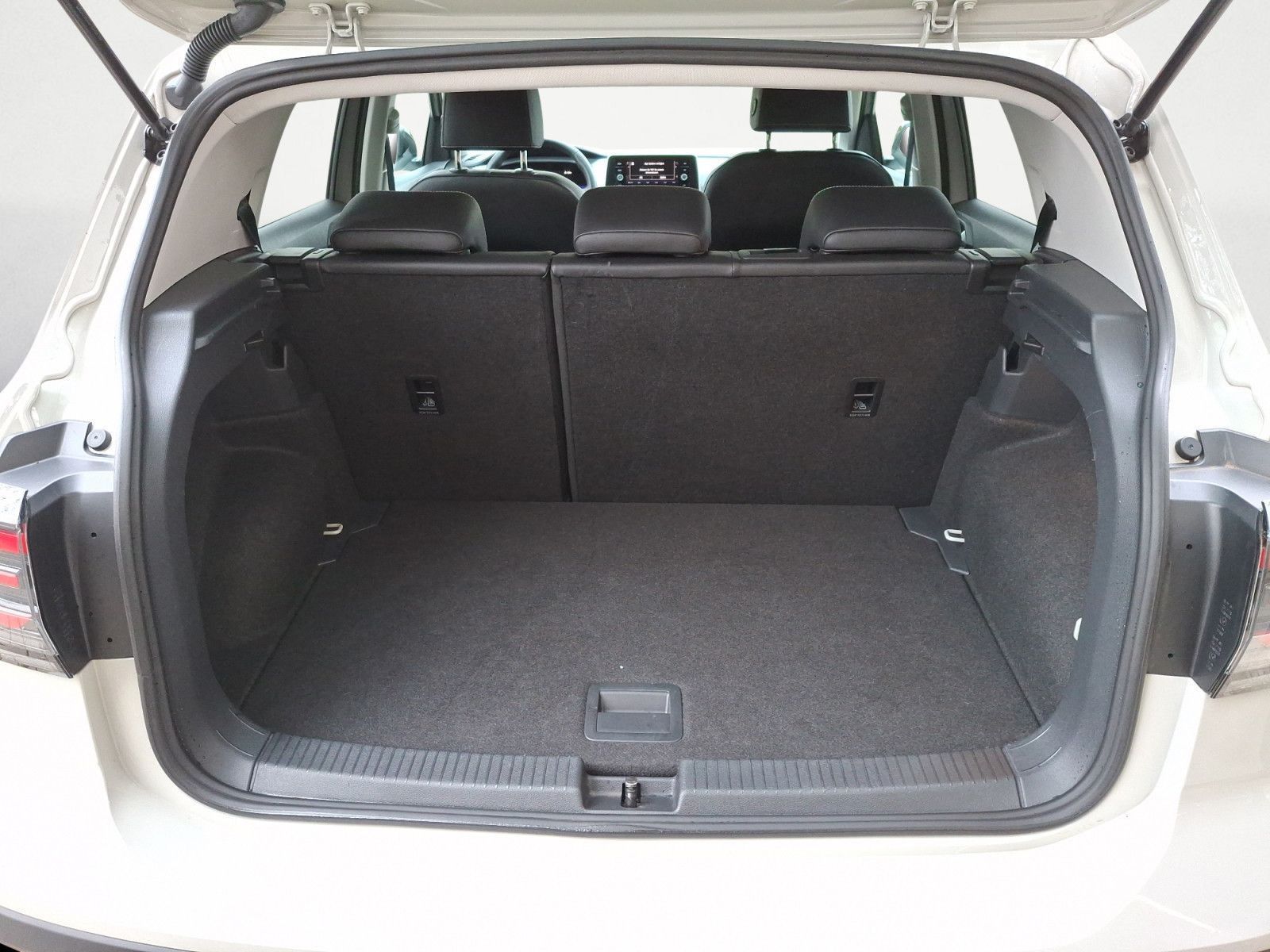 Volkswagen T-Cross - Bild 13