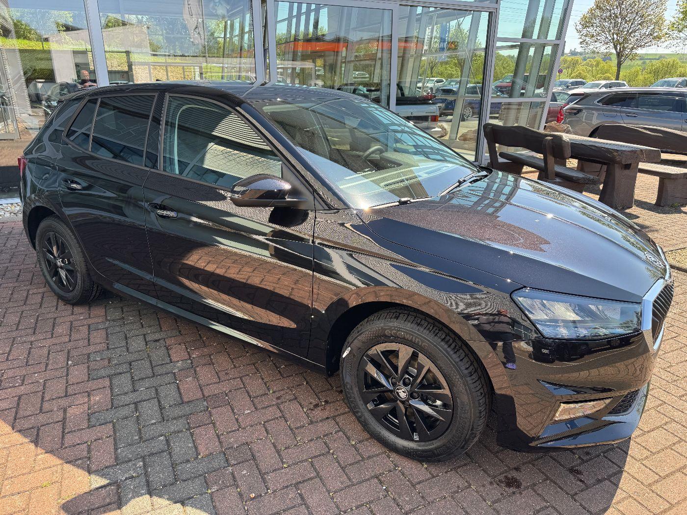 Skoda Fabia 1.0 TSI Selection LED+SHZ+Kamera+LM+PDC