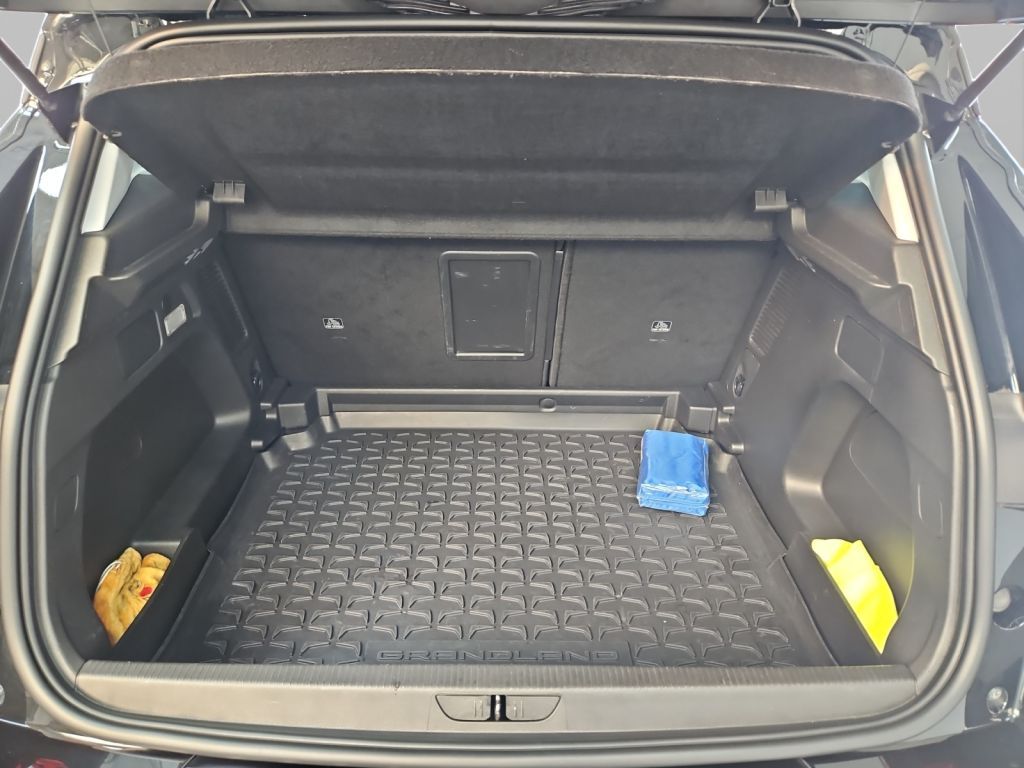 Fahrzeugabbildung Opel Grandland 1.2 DI Automatik Elegance
