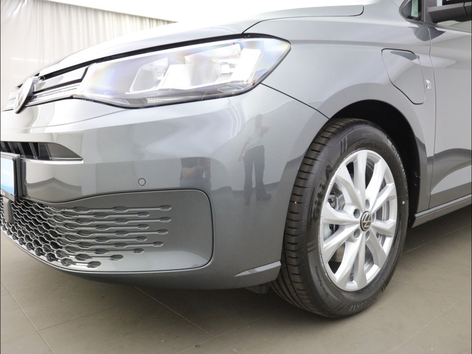 Volkswagen CADDY MAXI LIFE EHYBRID 1.5 TSI DSG 7-SITZER imagem 3