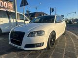 Audi A3 Sportback 1.8 TFSI Ambition*Navi*Leder* - Audi A3: Weiß, Leder
