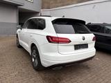 Volkswagen Touareg 3.0 V6 TDI 170kW 4MOT Tiptr. R-Line ... - Volkswagen Touareg in Duisburg