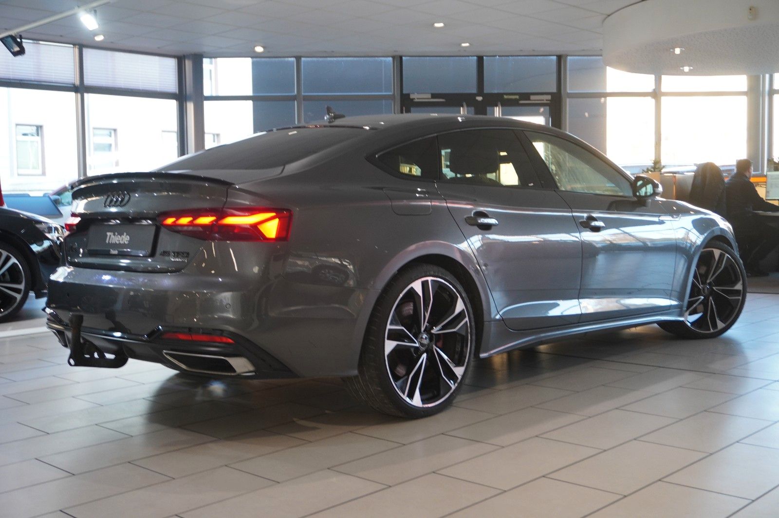 Fahrzeugabbildung Audi A5 Sportback 45 TFSI QUATTRO S-LINE NAVI/MATRIX