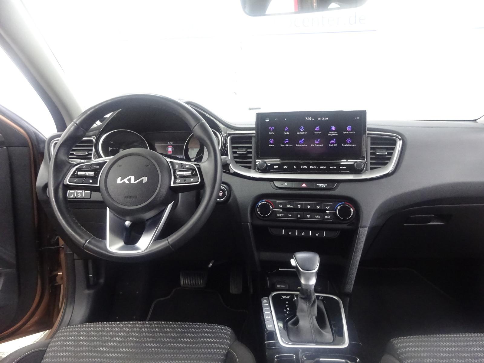Kia cee'd SW 1.6 GDI PHEV Spirit DCT ACC/LED/Kamera