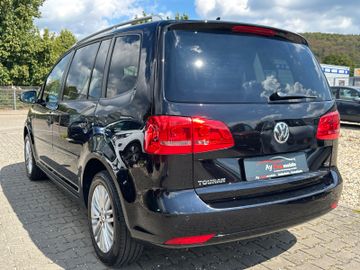 Volkswagen Touran - 5