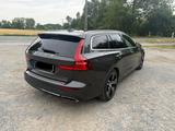 Volvo V60 T6 AWD  Inscription - AHK, Massage, Pano - Volvo V60: Awd