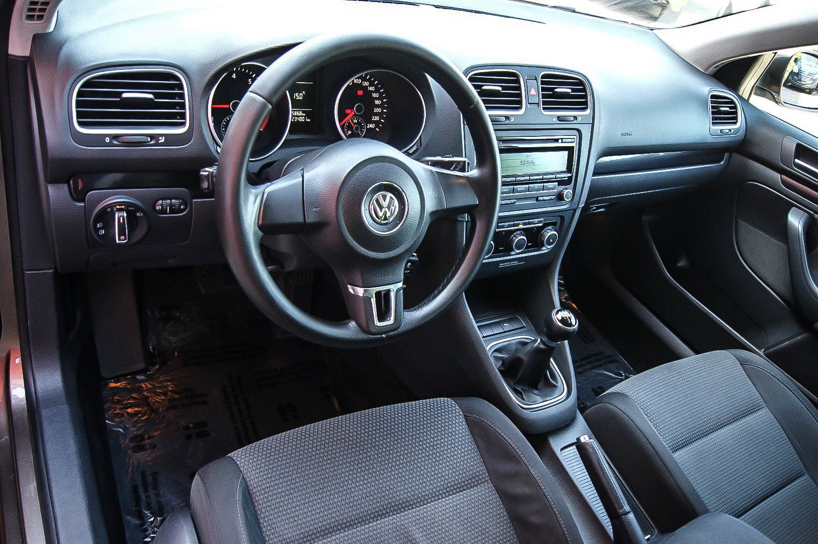 Fahrzeugabbildung Volkswagen Golf VI Variant 1.2 Comfortline KLIMA PDC SIHZG