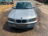 BMW 323i, Typ 346L Limousine - BMW 323 mit Benzin-Antrieb: Limousine, Automatik