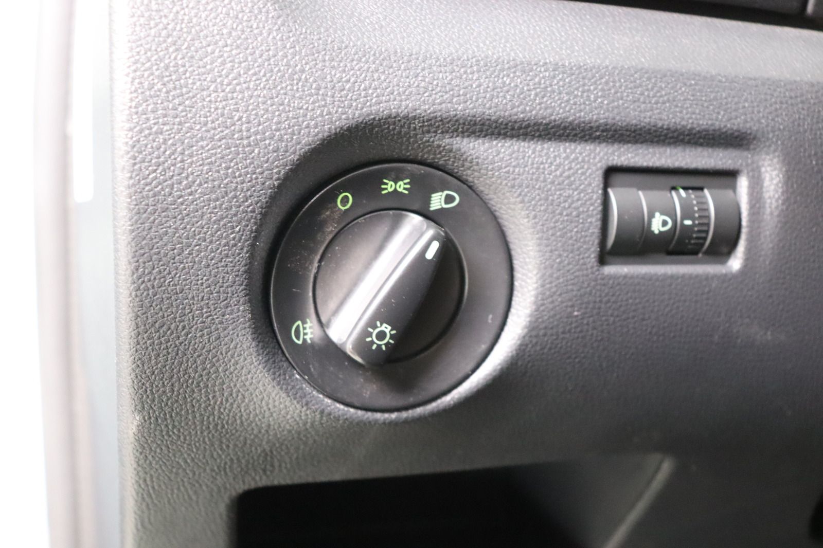 Fahrzeugabbildung SKODA Fabia Combi 1.2 TSI Ambition * HU/AU neu * Fami