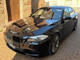 BMW M5 F10 Soft Close, ESD, Night Vision, sehr gepfl - BMW M5: Limousine