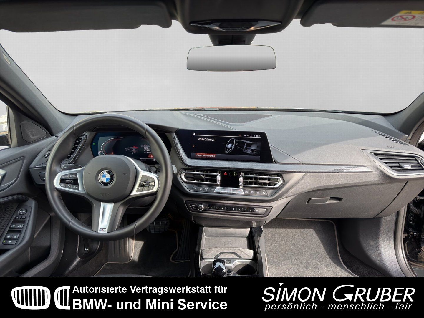 Fahrzeugabbildung BMW 118i Sport Line Shadow Line Navi Kamera Hifi LED
