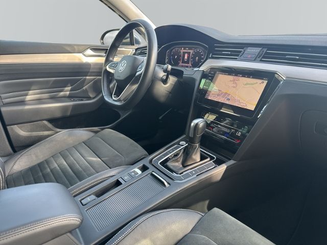 Passat Variant 1.5 TSI Elegance LED+AHK+PANO+RFK