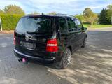 Volkswagen Touran 2.0 FSI Trendline Trendline - gebrauchte VW Touran aus dem Jahr 2005