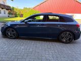 Mercedes-Benz Mercedes-AMG A 35 mit Panorama-Schiebedach  - : Blau, Mercedes