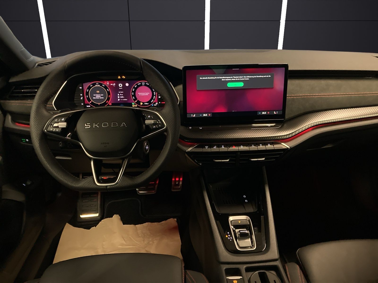 Fahrzeugabbildung SKODA Octavia Combi RS 2.0 TSI DSG AHK CANTON MATRIX