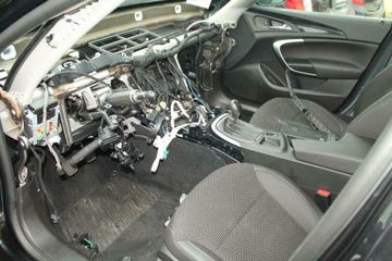 Bild 6 Opel INSIGNIA ST CDTI INNOVATION DIEBSTAHLSCHADEN,